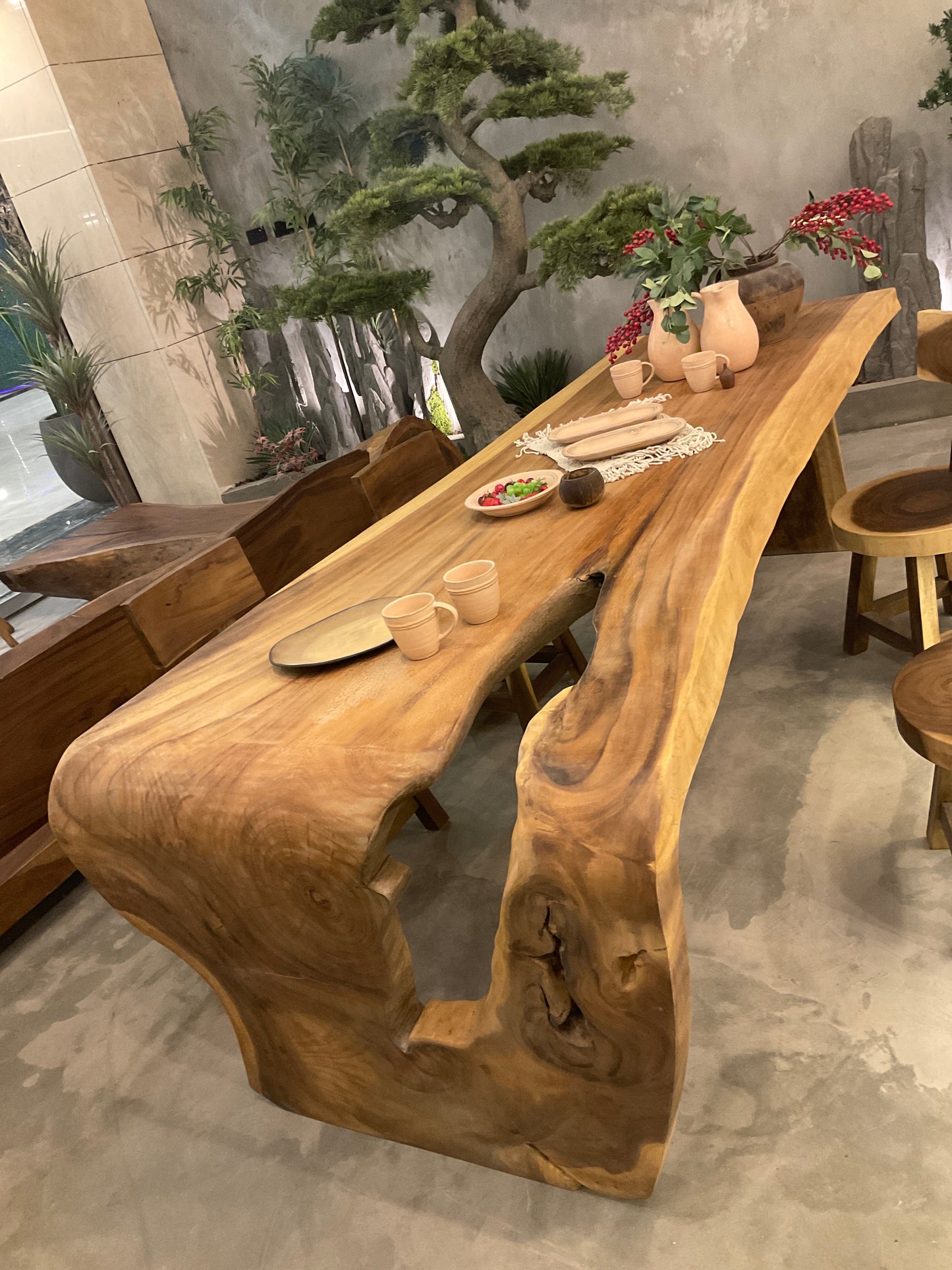 DINING TABLE L300 cm