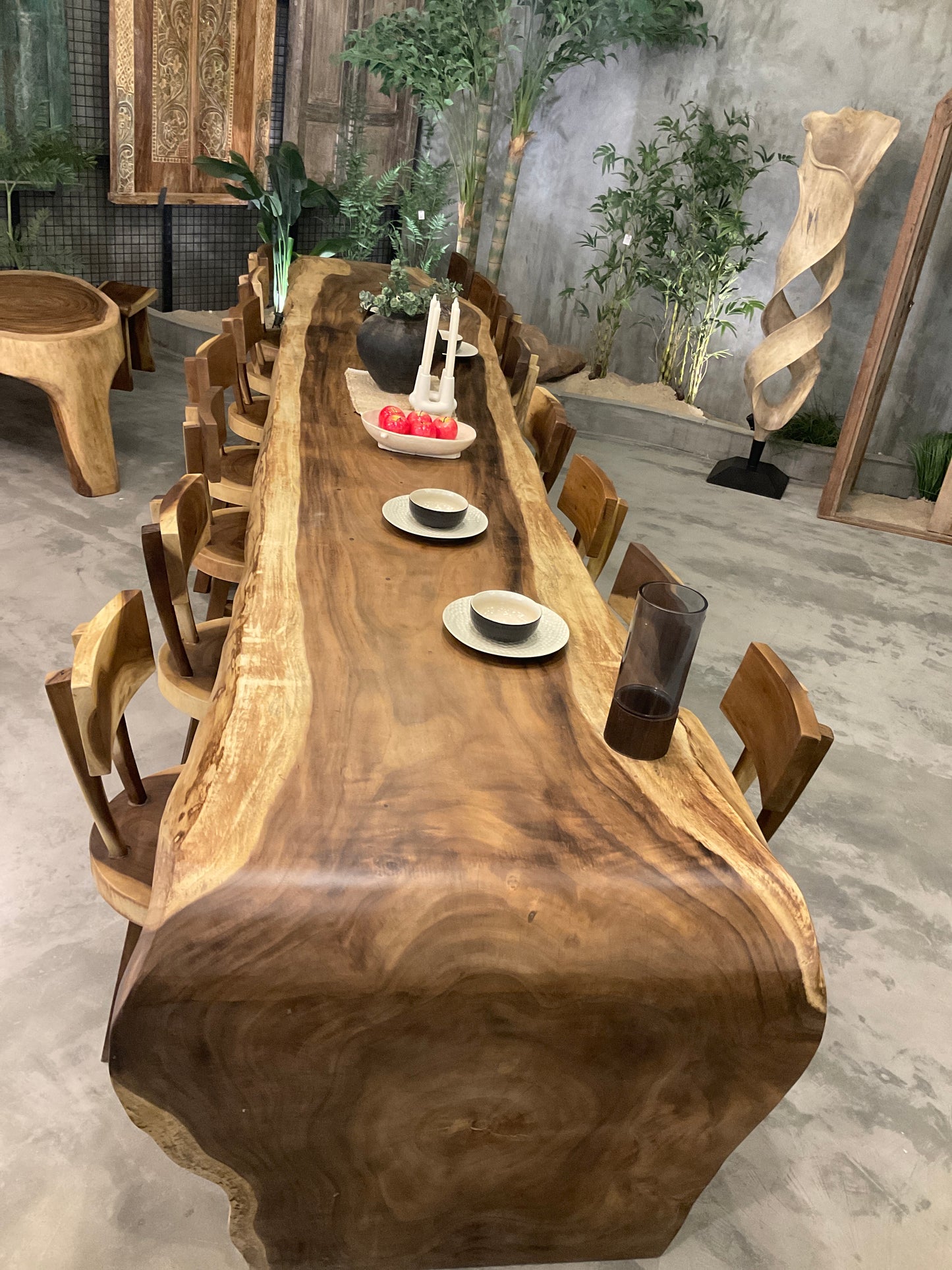 DINING TABLE L500 cm✅